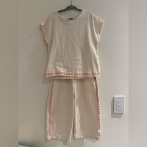 Zara Cream Set with Pink Accents